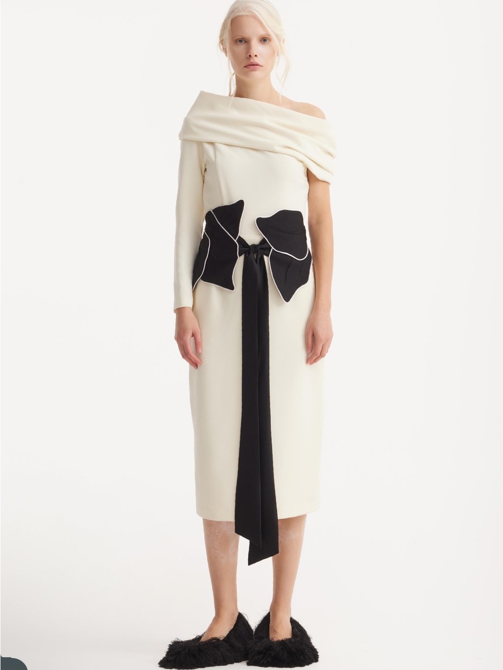 Julia Allert Off-Shoulder Cream Midi Dress
